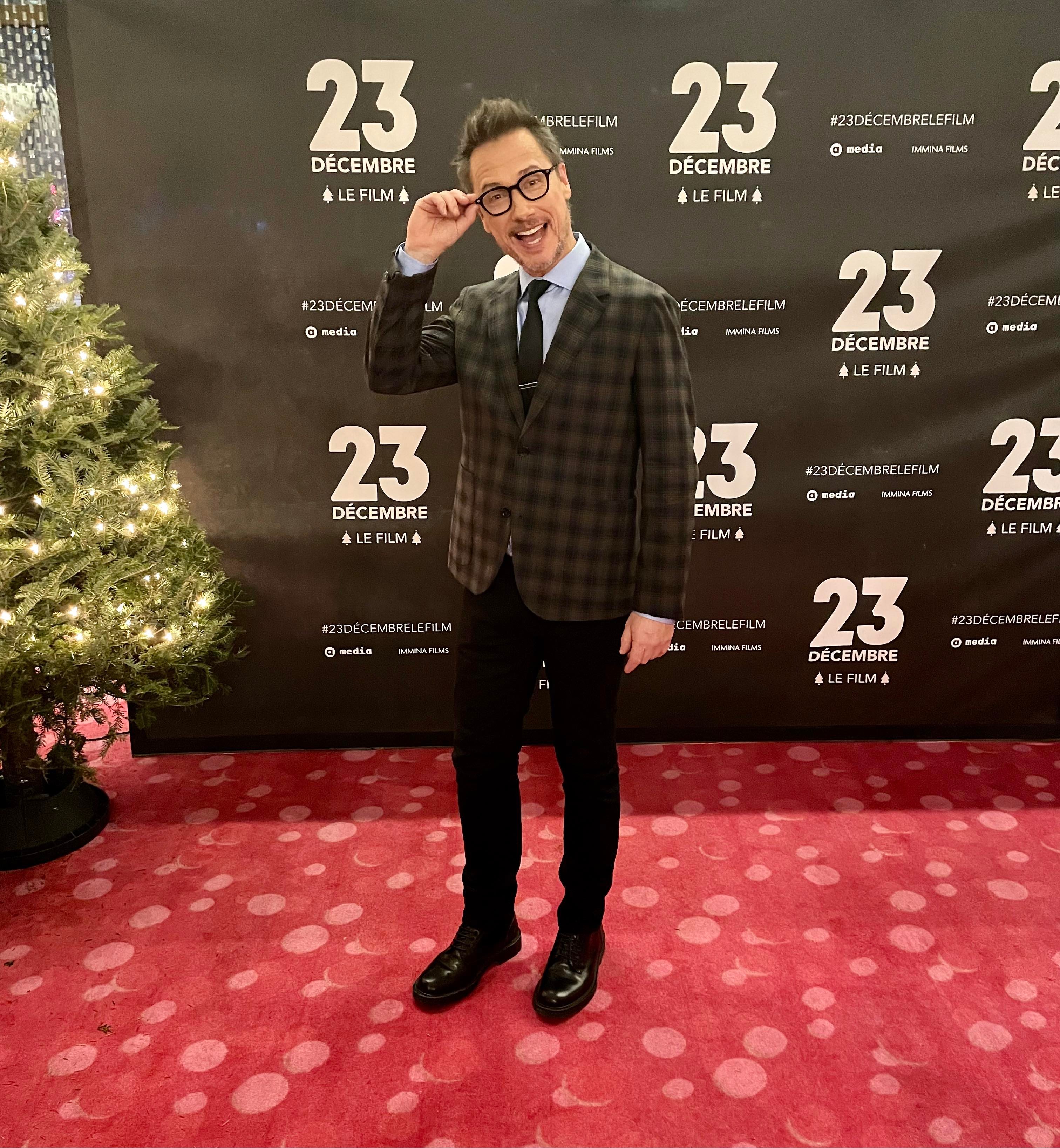 SUR LE TAPIS ROUGE DE 23 DÉCEMBRE - LE FILM_1