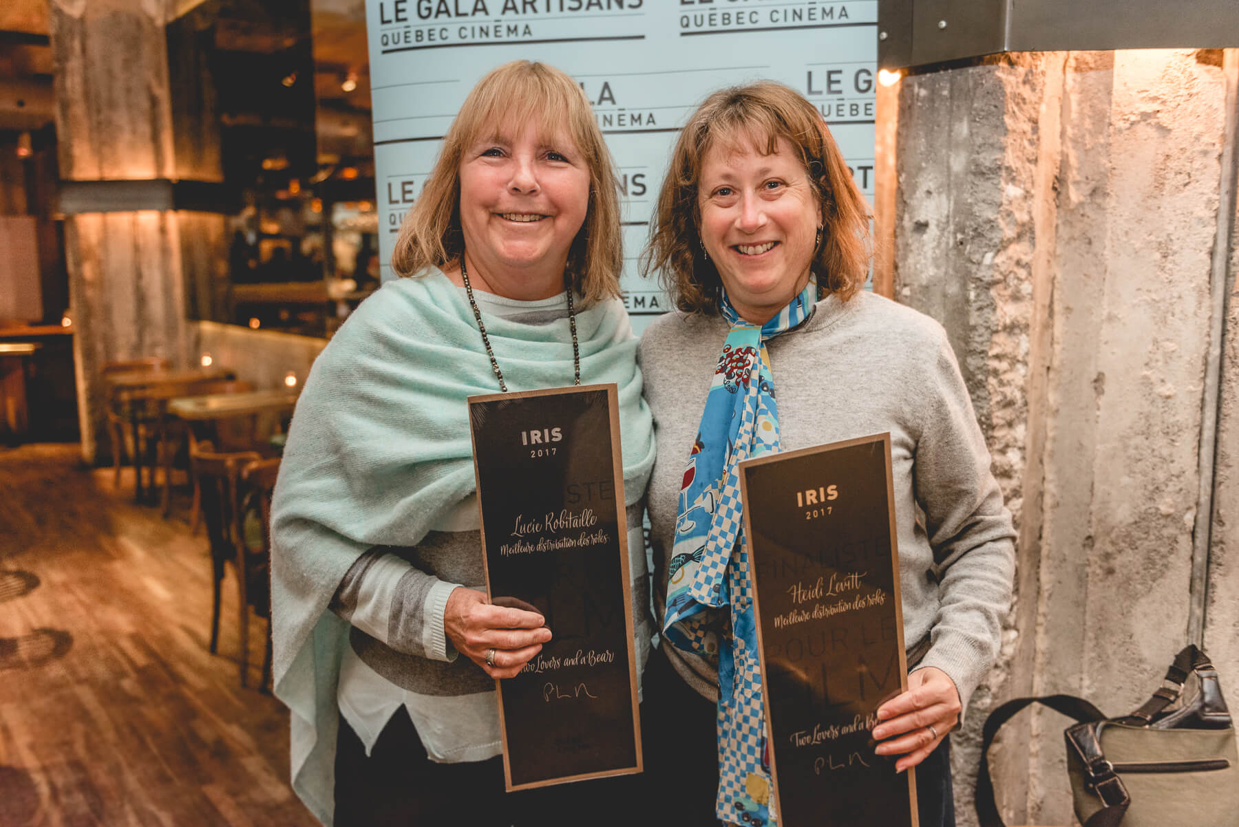 Retrouvailles et célébrations <br> au 5 à 7 des finalistes_49