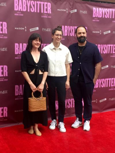 Sur le tapis rouge de Babysitter_7